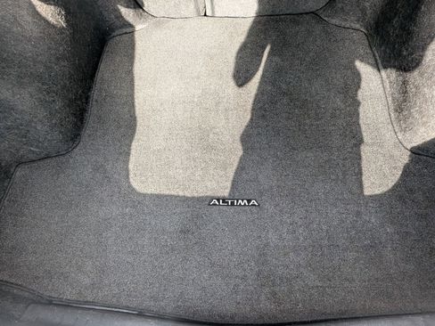 Used 2018 Nissan Altima 2.5 SL FWD image 7
