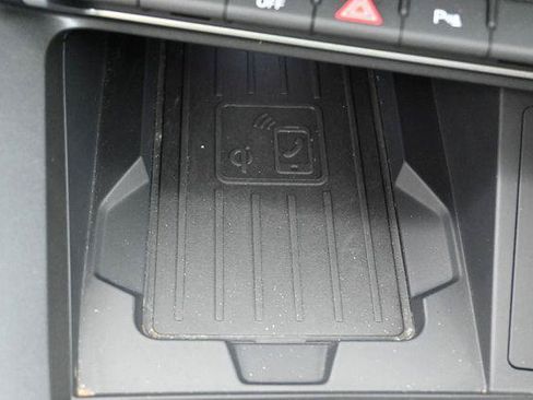Used 2025 Audi Q3 2.0T Premium w/ Convenience Package AWD/4WD image 26