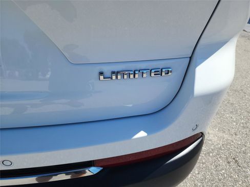 Used 2021 Jeep Grand Cherokee L Limited image 25