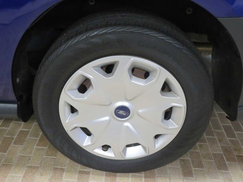 Used 2016 Ford Transit Connect XL image 8