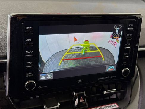 Certified 2022 Toyota Corolla Cross XLE image 6