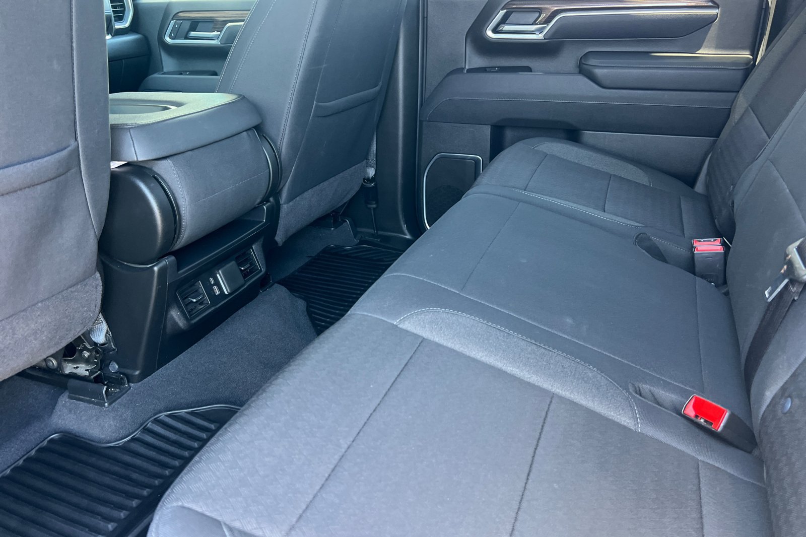 Used 2025 Chevrolet Silverado 3500 LT w/ Safety Package AWD/4WD image 14