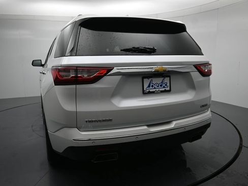 Used 2018 Chevrolet Traverse Premier w/ Driver Confidence II Package FWD image 27