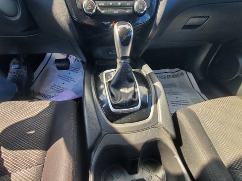 Used 2020 Nissan Rogue Sport SV w/ All-Weather Package image 18