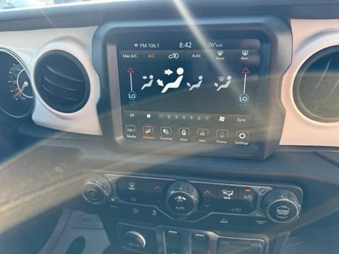 Used 2021 Jeep Wrangler Sport AWD/4WD image 16
