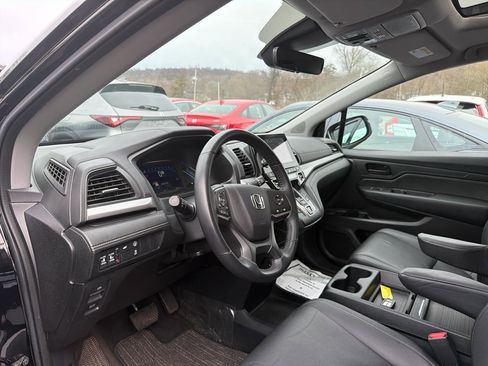 Used 2023 Honda Odyssey EX-L image 17
