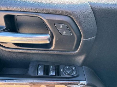 Used 2020 Chevrolet Silverado 1500 RST image 15