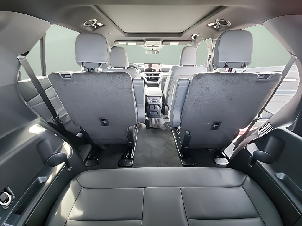 New 2027 Ford Explorer Active w/ Active Comfort Package AWD/4WD image 10