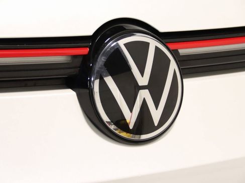 Used 2022 Volkswagen GTI SE image 22