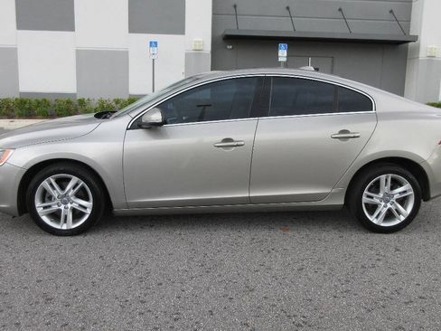Used 2015 Volvo S60 T5 Premier FWD image 2