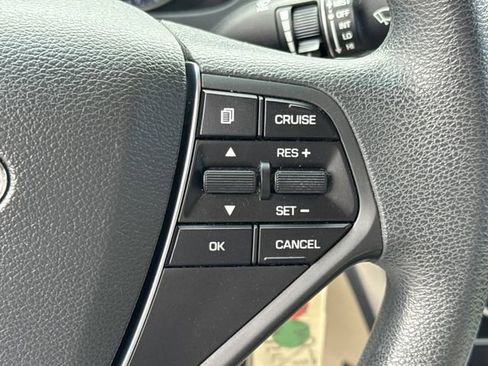 Used 2017 Hyundai Sonata FWD image 25