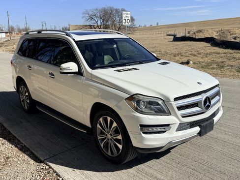 Used 2014 Mercedes-Benz GL 450 4MATIC image 13