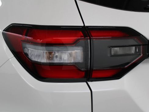 New 2025 Honda Pilot Sport image 12