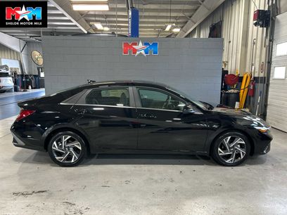New 2025 Hyundai Elantra SEL