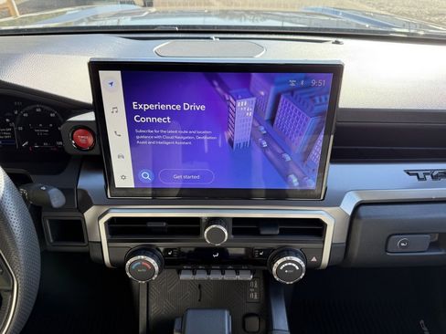 Certified 2024 Toyota Tacoma TRD Off-Road image 19