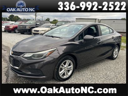 Used 2017 Chevrolet Cruze LT