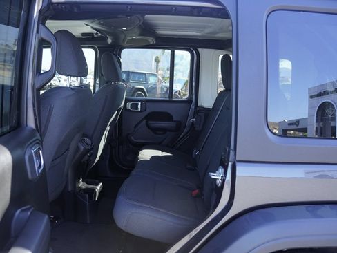 Used 2025 Jeep Wrangler Unlimited Sport AWD/4WD image 26