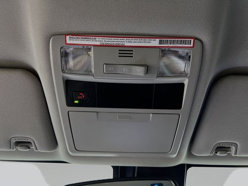 Used 2022 Toyota Tacoma SR5 w/ Technology Package image 21