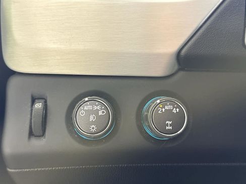 Used 2018 GMC Yukon XL SLT image 23