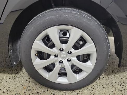 Used 2024 Toyota Corolla LE FWD image 8
