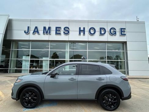 Used 2024 Honda HR-V Sport image 1