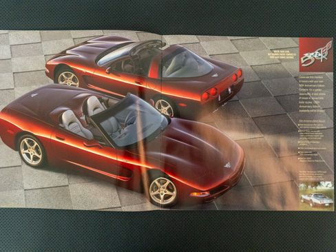 Used 2003 Chevrolet Corvette Convertible w/ Preferred Equipment Group1 RWD image 43