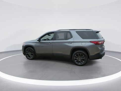 Used 2021 Chevrolet Traverse RS image 5