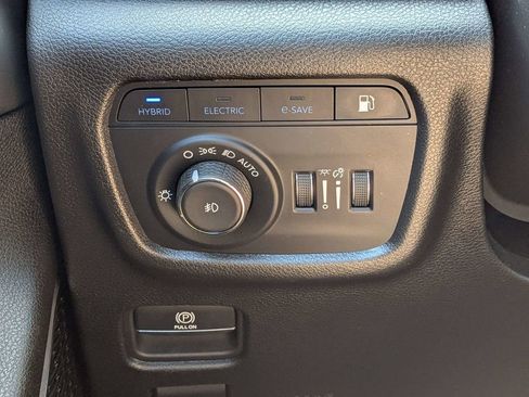 Used 2024 Jeep Grand Cherokee Limited 4xe AWD/4WD image 22