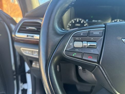 Used 2018 Genesis G90 3.3T Premium image 19