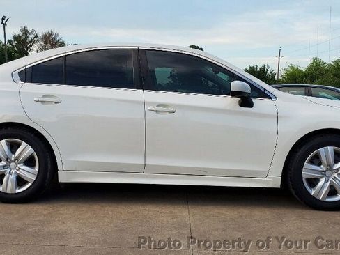 Used 2016 Subaru Legacy 2.5i image 9