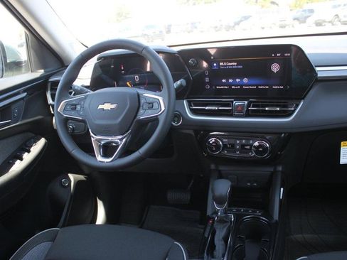 New 2026 Chevrolet TrailBlazer LT w/ Convenience Package image 9