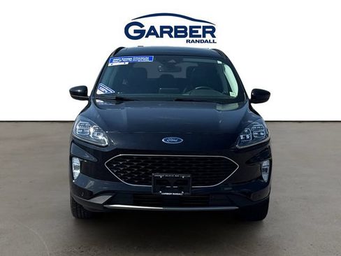 Used 2021 Ford Escape Titanium w/ Class II Trailer Tow Package AWD/4WD image 8