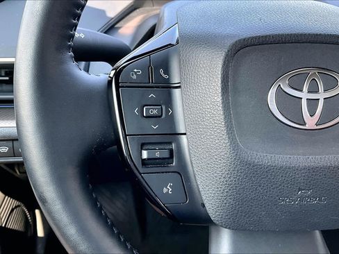 Used 2024 Toyota Prius XLE FWD image 23