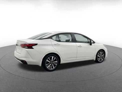 Used 2025 Nissan Versa SV FWD image 9