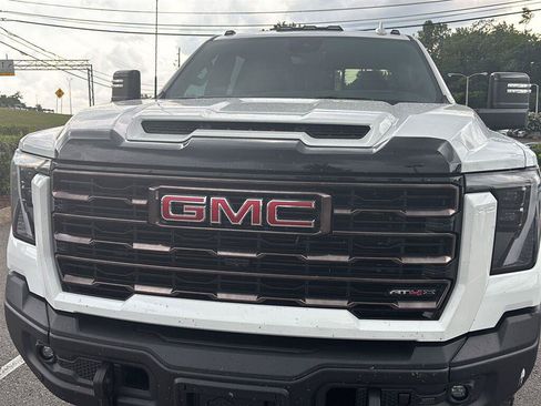 Used 2025 GMC Sierra 2500 AT4X w/ AT4X AEV Edition AWD/4WD image 16