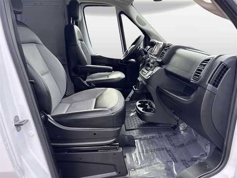 Used 2023 RAM ProMaster 2500 image 17