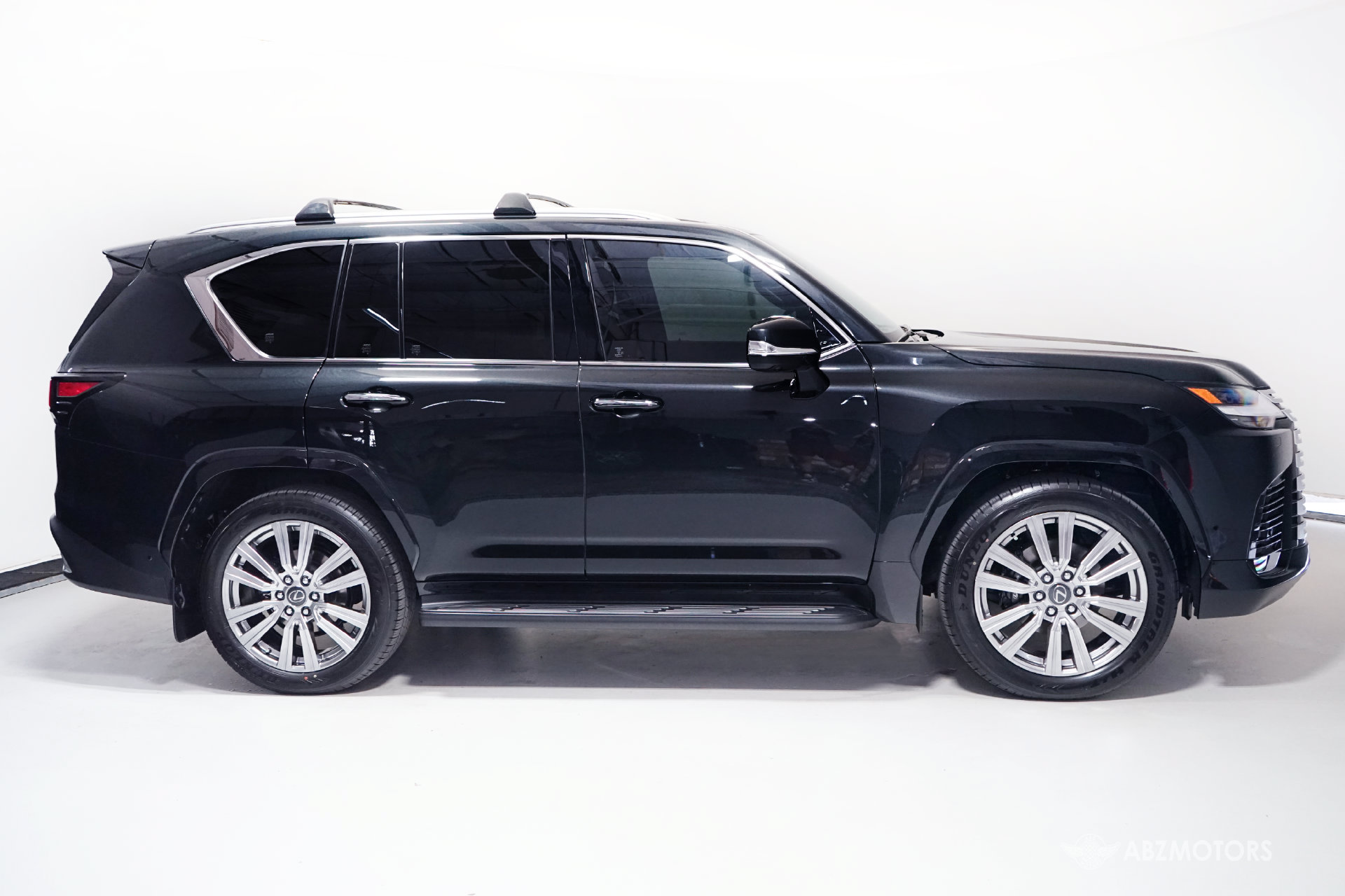Used 2026 Lexus LX 700h Ultra Luxury AWD/4WD image 3