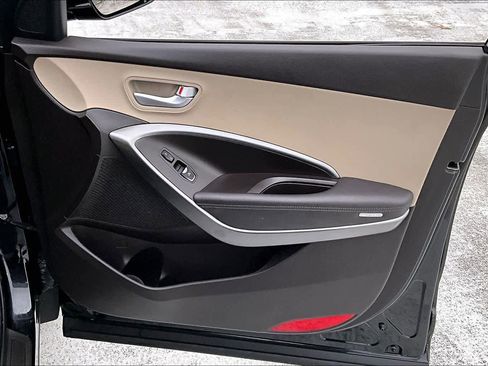 Used 2018 Hyundai Santa Fe Sport w/ 2.4L Value Package 02 image 22