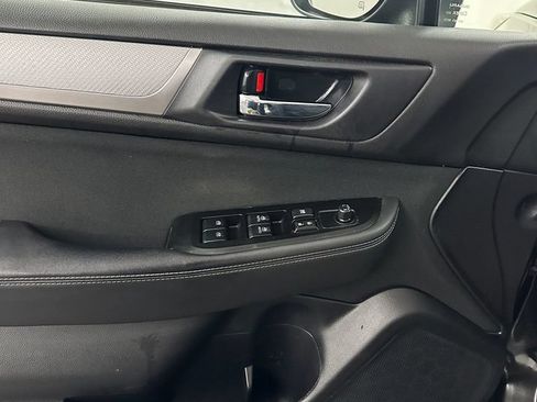 Used 2019 Subaru Outback 2.5i Premium AWD/4WD image 9