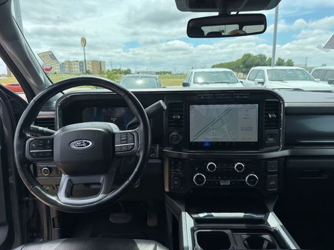 Used 2023 Ford F250 Lariat w/ Lariat Ultimate Package AWD/4WD image 25