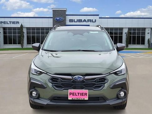 Used 2025 Subaru Crosstrek 2.5i Limited AWD/4WD image 2
