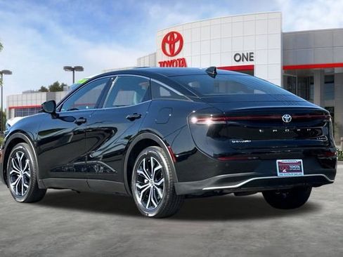 Used 2024 Toyota Crown Limited image 7