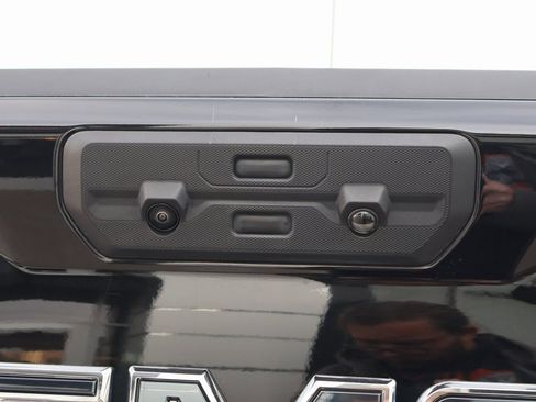 Used 2025 GMC Sierra 1500 Denali Ultimate image 23