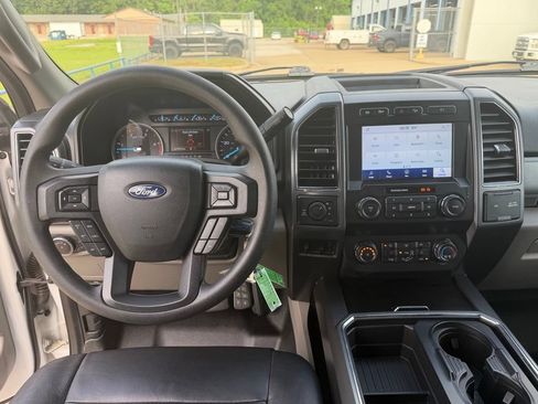 Used 2021 Ford F250 XLT w/ XLT Premium Package AWD/4WD image 27