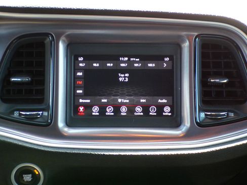 Used 2021 Dodge Challenger SXT w/ Driver Convenience Group image 18