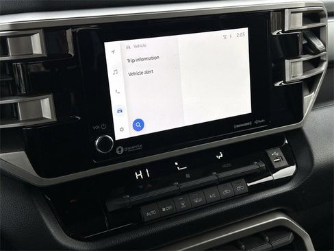 Used 2022 Toyota Tundra SR5 w/ Convenience Package image 16