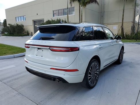 Used 2022 Lincoln Corsair Grand Touring w/ Elements Technology Bundle image 4