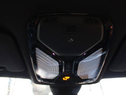 Used 2023 BMW X5 xDrive40i w/ Premium Package image 52