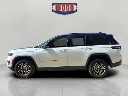 Used 2023 Jeep Grand Cherokee Trailhawk AWD/4WD image 4