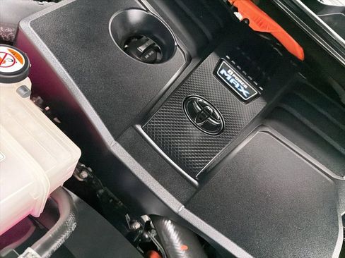 Used 2024 Toyota Tundra Limited image 33